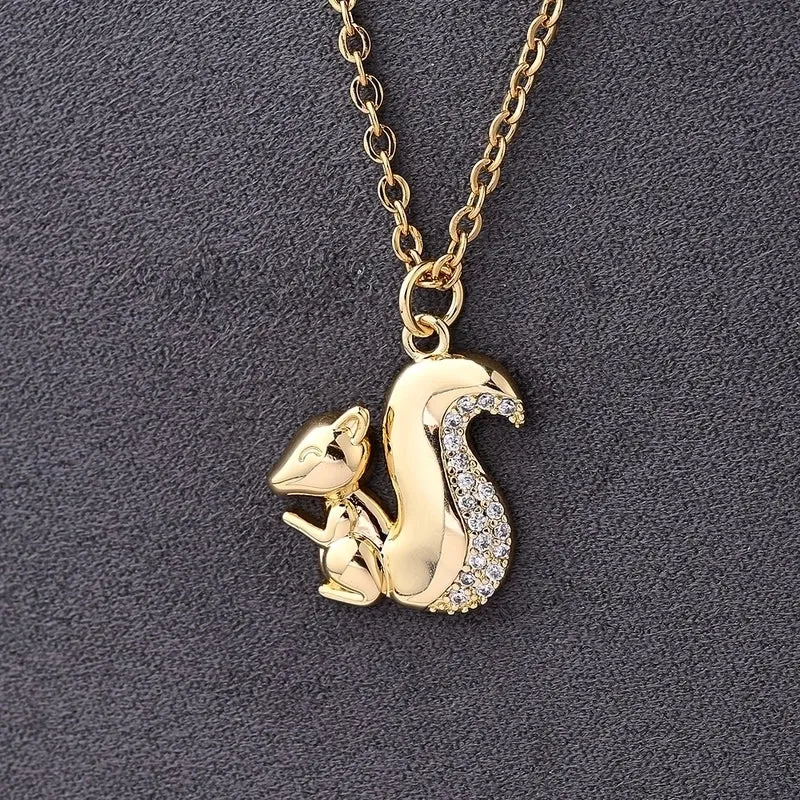 1 Pc/Package 16x9mm 19.5x17mm Hole 2~2.9mm Hole 3~3.9mm Copper Zircon Gold Plated Pine Cones Squirrel Polished Pendant