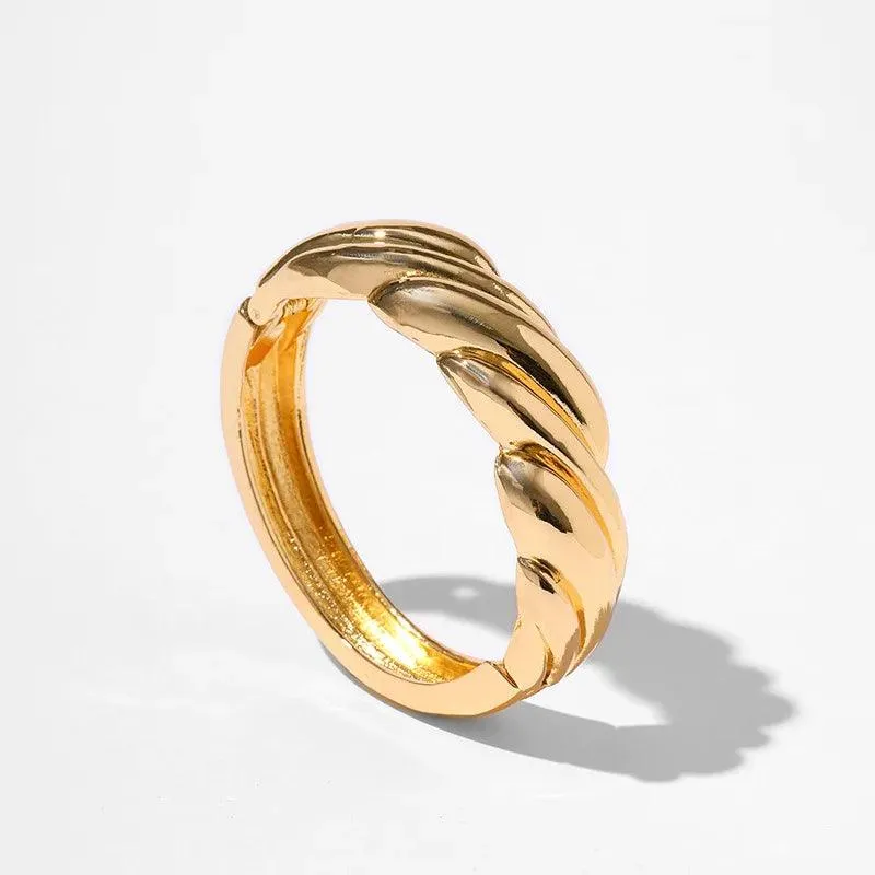 Bracelets Charm Jewelry - Golden Color - Twist Shape - TSJ9 Design