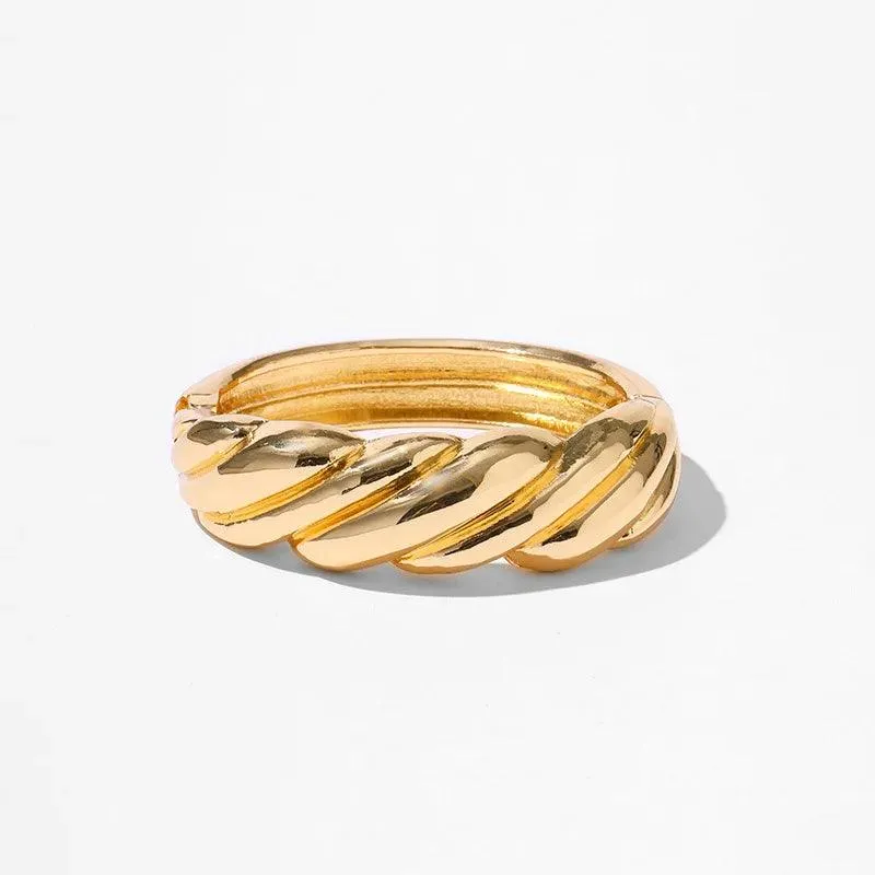 Bracelets Charm Jewelry - Golden Color - Twist Shape - TSJ9 Design