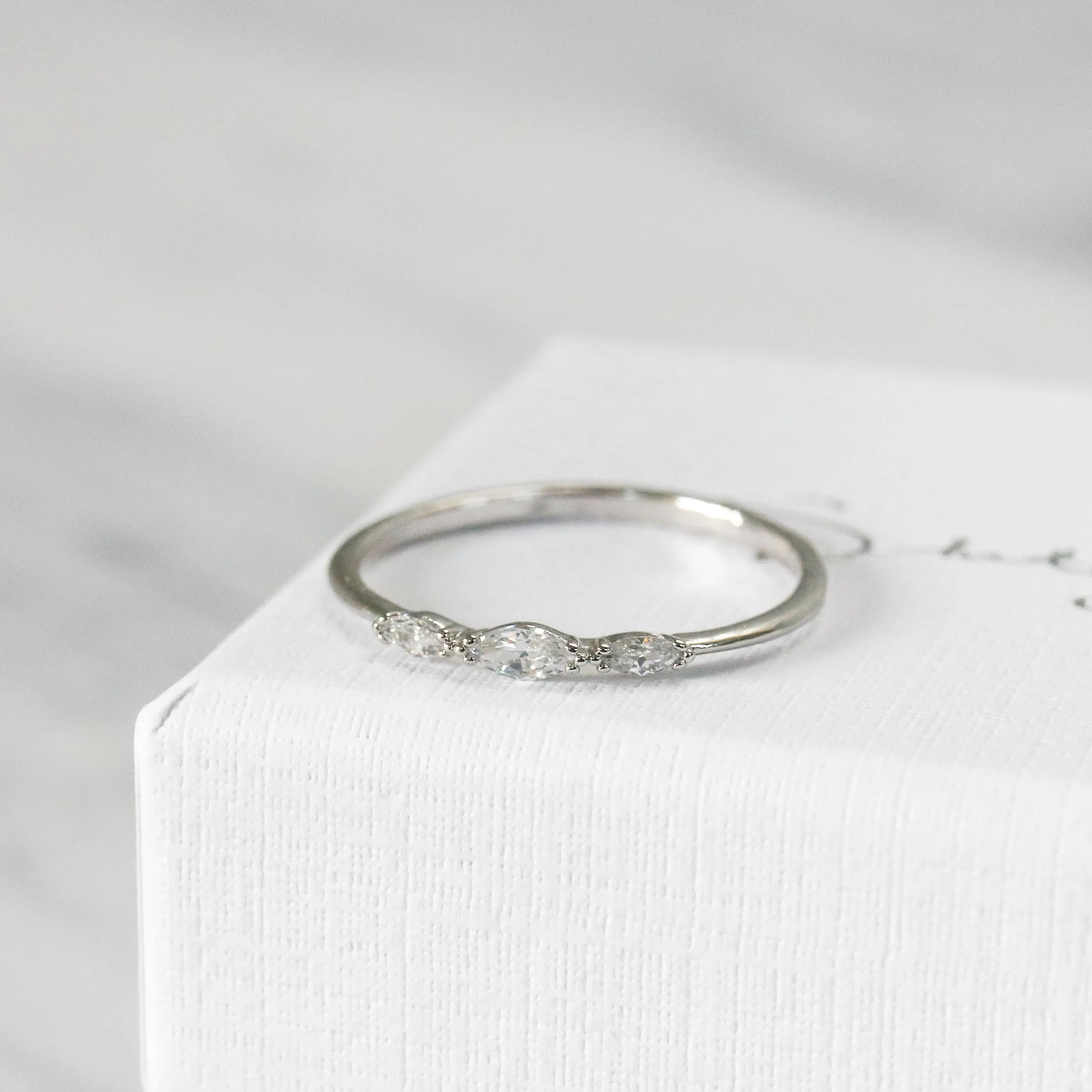 Clo Ring
