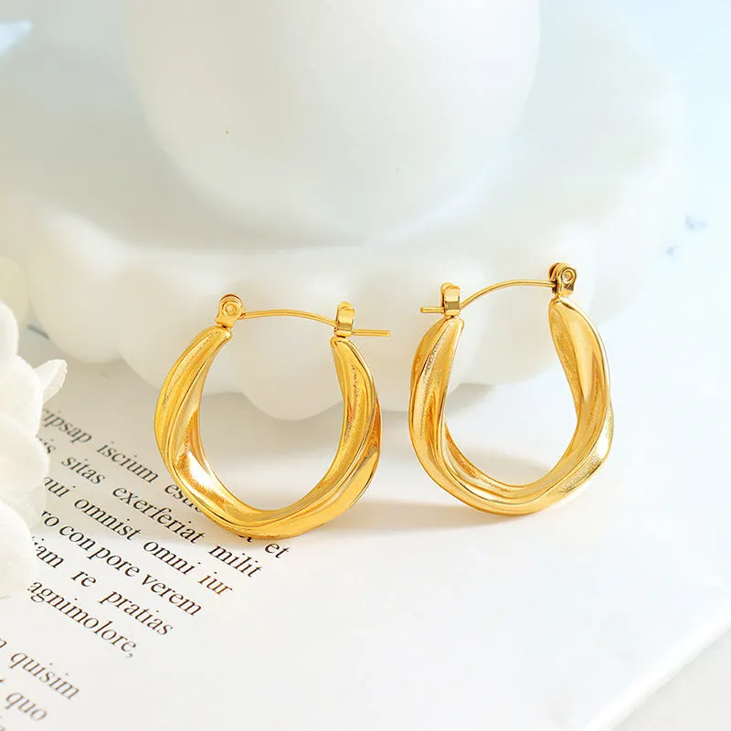 Golden Twisted C-Shaped Earrings with Personalized Feminine Touch