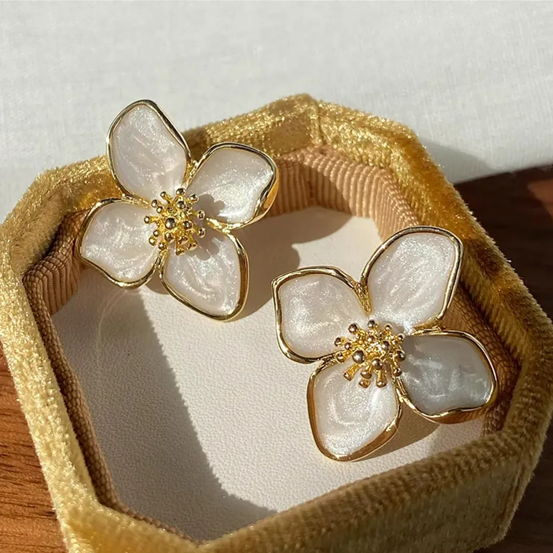 Hibiscus Dropped Earring