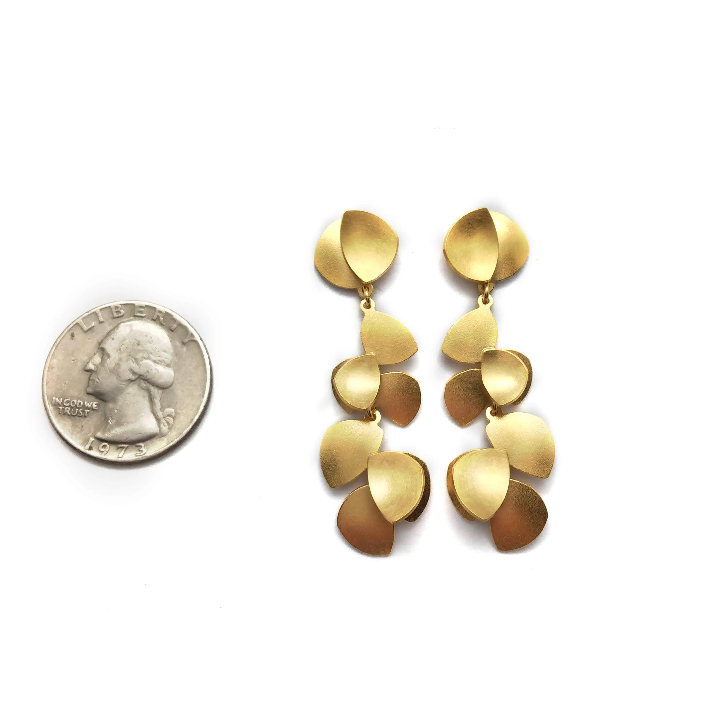 Medium Climbing Vine Earrings - Gold