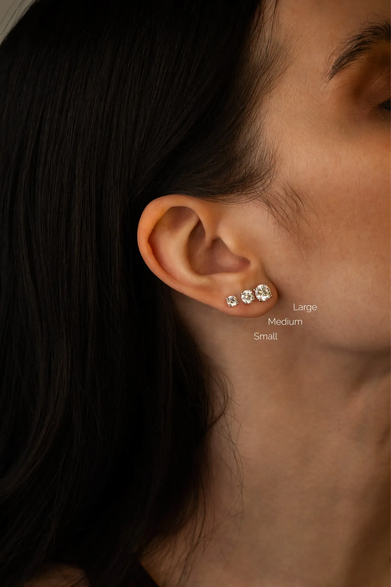 Round Studs Medium (1tcw)