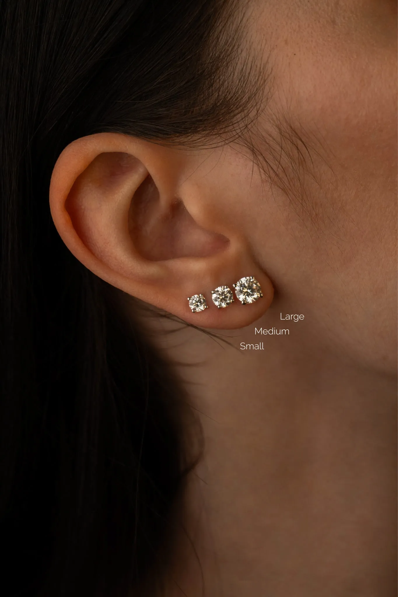 Round Studs Medium (1tcw)