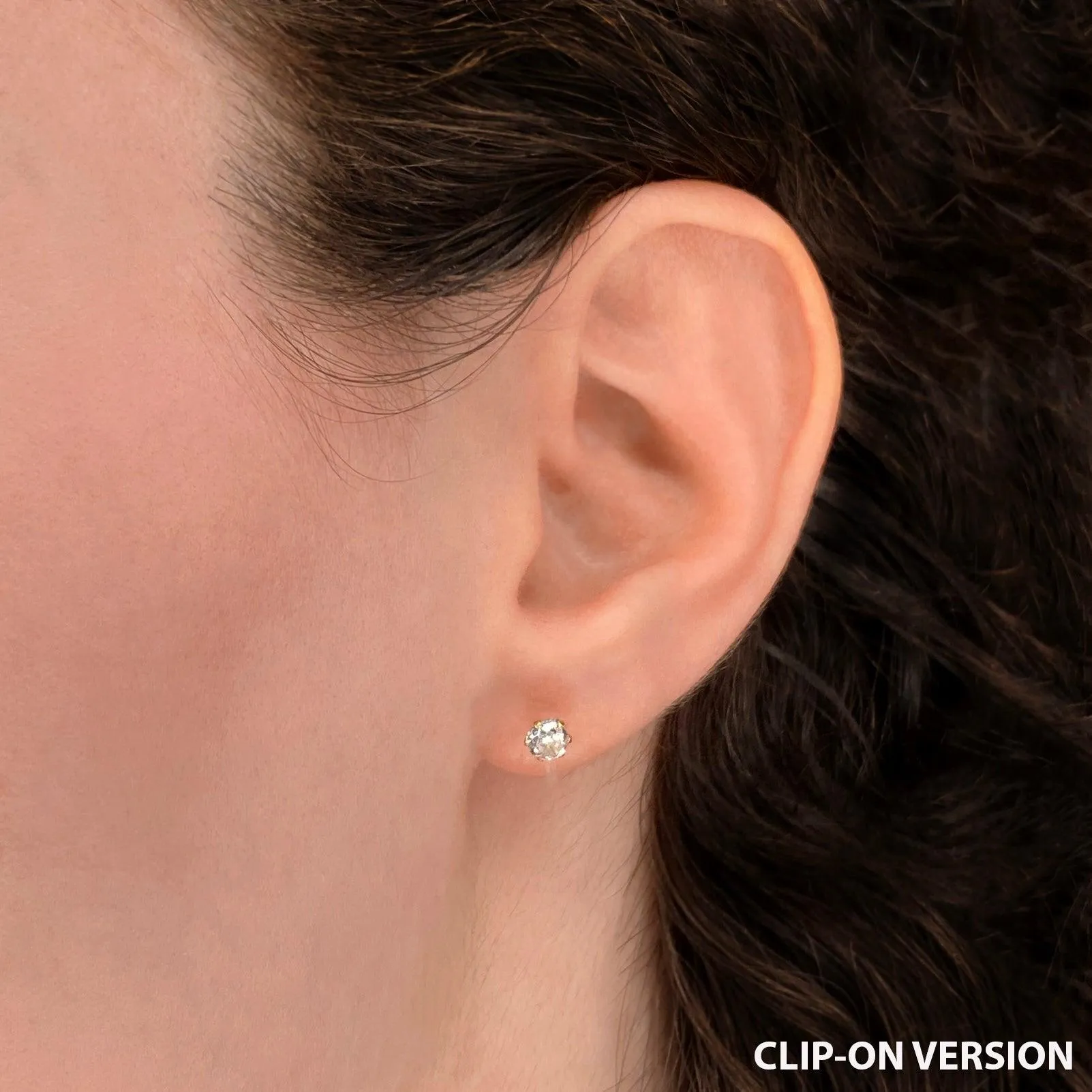 SMALL RHINESTONE STUD EARRINGS IN SILVER
